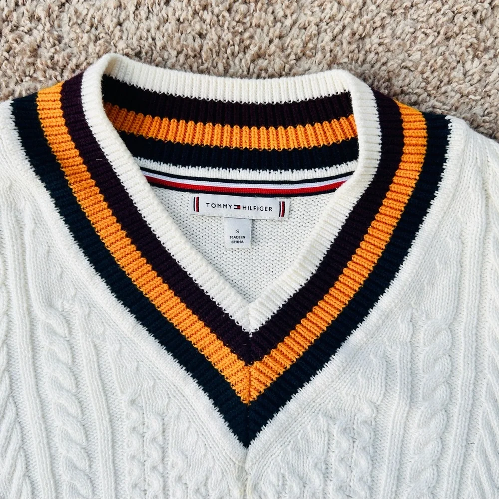 Tommy Hilfiger Cropped V-Neck Cable Knit Sweater I Size Small I Custom Piece - Picture 5 of 6